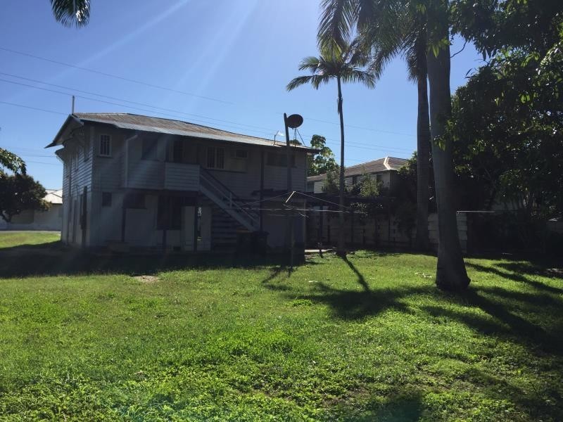 132 High Street, Berserker QLD 4701